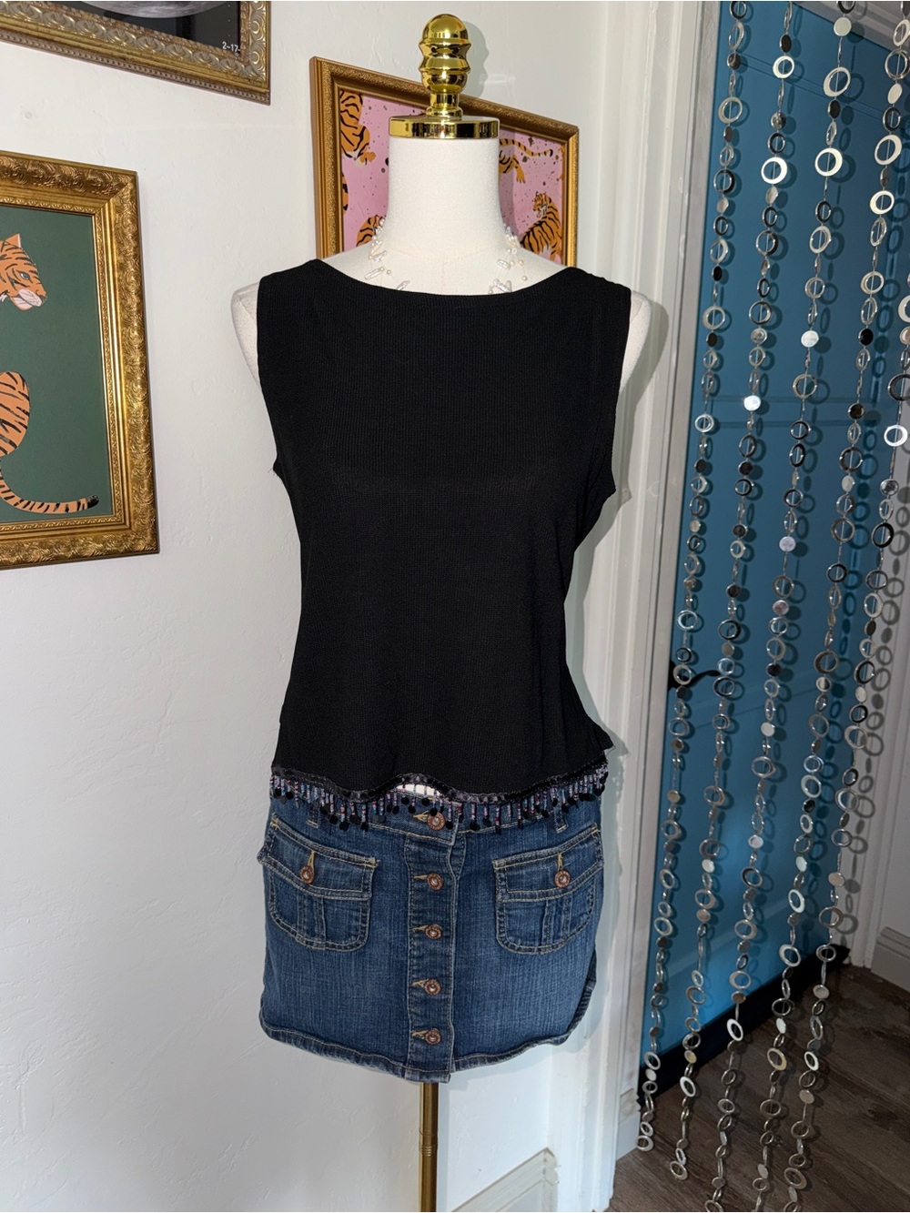 Vintage Y2K Black Sleeveless Beaded Hem Top - Women